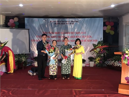 Trường mầm non Bồ Đề tổ chức chương trình chào mừng ngày nhà giáo Việt Nam 20/11 và tuyên dương, khen thưởng các gương điển hình tiên tiến, nhà giáo mẫu mực tiêu biểu trường mầm non Bồ Đề năm 2018.